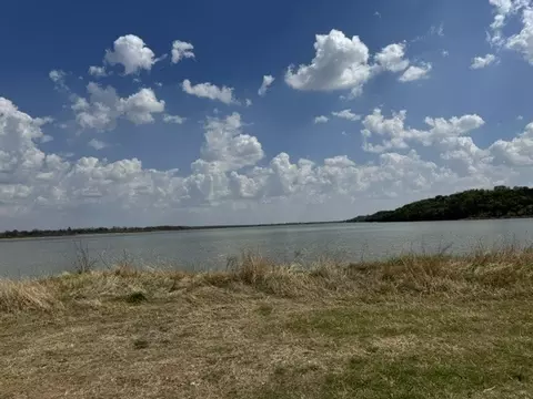 5456 Chief Ct, Granbury, TX 76048