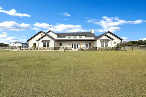 215 Quail Ridge Ct, Decatur, TX 76234