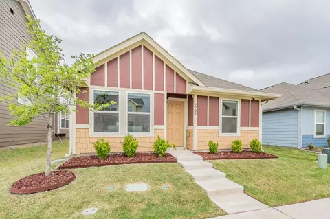5729 Willamette Dr, Fort Worth, TX 76119