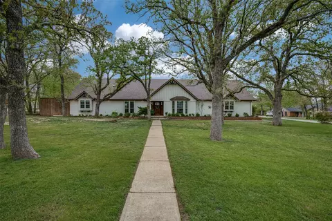 270 Double Oaks Dr, Double Oak, TX 75077