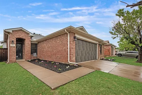 504 Port Arthur Dr, Little Elm, TX 75068