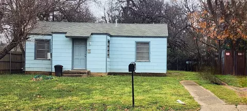 1162 Merritt St, River Oaks, TX 76114