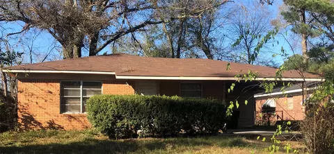 4332 Magazine St, Shreveport, LA 71108