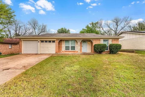 1811 Carla Ave, Arlington, TX 76014