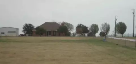 1177 Plover Cir, Ponder, TX 76259