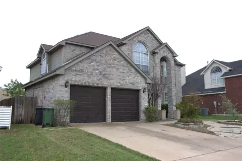 620 E Lynn Creek Dr, Arlington, TX 76002