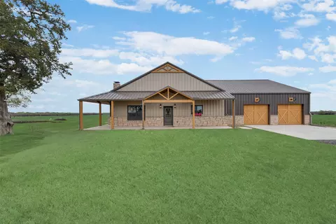 678 Sedalia, Van Alstyne, TX 75495