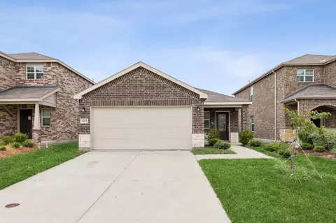 1109 Castroville Dr, Forney, TX 75126