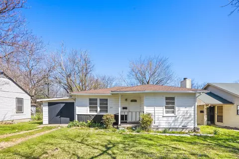 215 Oak St, Lancaster, TX 75146