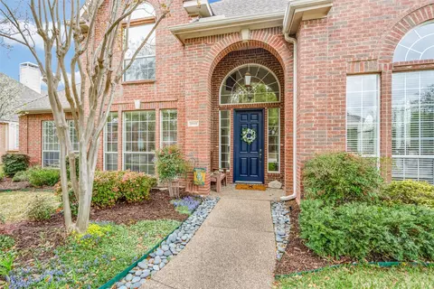5841 Stone Meadow Dr, Plano, TX 75093