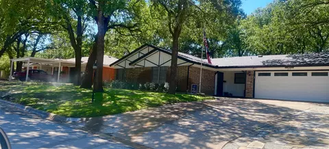 215 N Wisteria St, Mansfield, TX 76063
