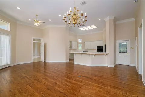 745 Southern Trace Pkwy, Shreveport, LA 71106