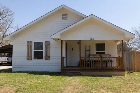 1366 Salesville Rd, Mineral Wells, TX 76067