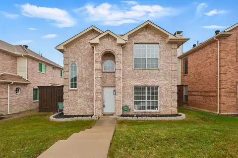 1305 Dallshan Dr, Carrollton, TX 75007
