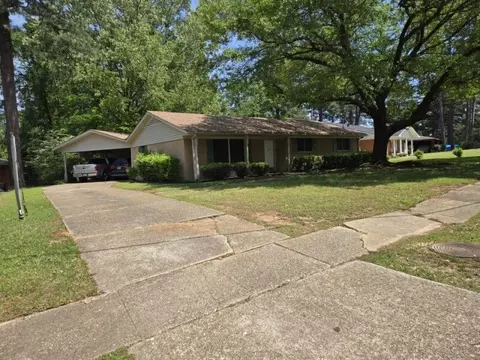 2621 Leaf Ln, Shreveport, LA 71109