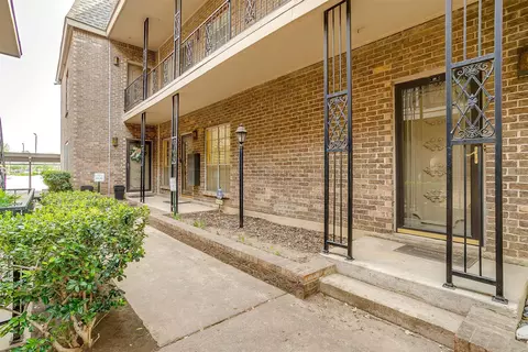 4440 Harlanwood Dr #121, Fort Worth, TX 76109