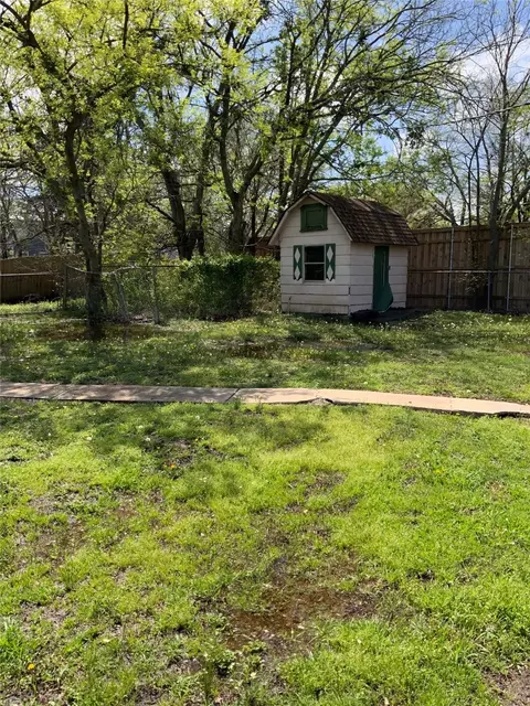 403 E Hackberry St, Leonard, TX 75452 photo 18
