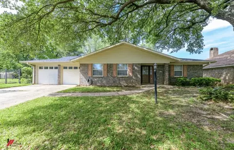 1528 Cambridge Dr, Shreveport, LA 71105
