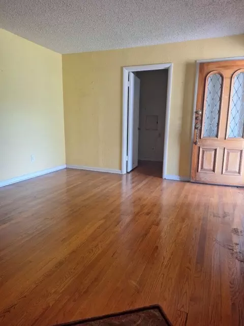 12052 Bellafonte Dr, Dallas, TX 75243