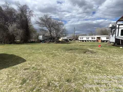 206 Chavez Trl, Weatherford, TX 76087