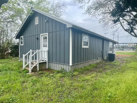 999 W Main St, Como, TX 75431 photo 25
