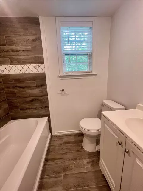 999 W Main St, Como, TX 75431 photo 19