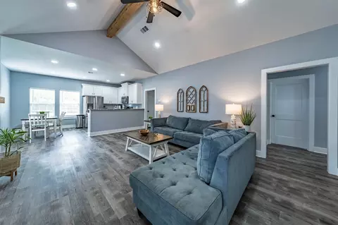 225 E Garrity St, Corsicana, TX 75110