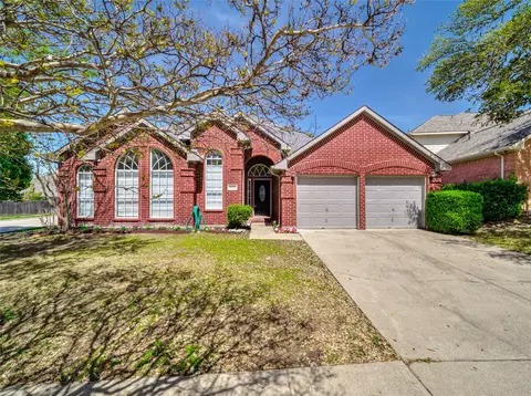 8144 Mount Shasta Cir, Fort Worth, TX 76137