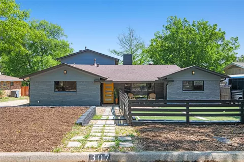 307 Dickey Dr, Euless, TX 76040