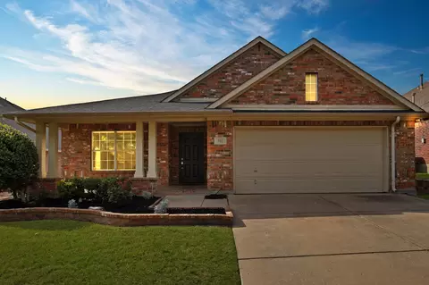 732 Darlington Trl, Fort Worth, TX 76131
