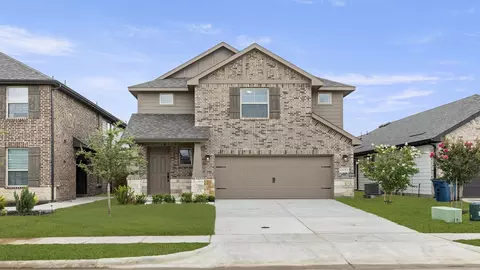 1633 Meadow Crst, Aubrey, TX 76227