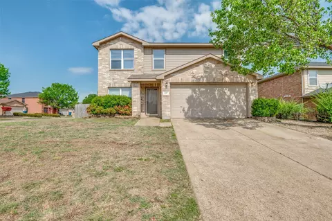421 Summer Tree Dr, Hutchins, TX 75141
