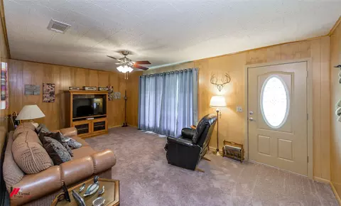 Living - 1201 Coyle St, Springhill, LA 71075 photo 1 of 3