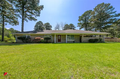 1201 Coyle St, Springhill, LA 71075