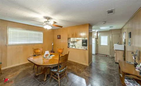 Dining - 1201 Coyle St, Springhill, LA 71075 photo 2 of 2