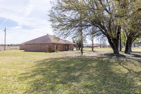 173 Pr 3425, Bridgeport, TX 76426 photo 8