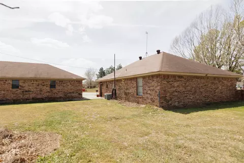 173 Pr 3425, Bridgeport, TX 76426 photo 7
