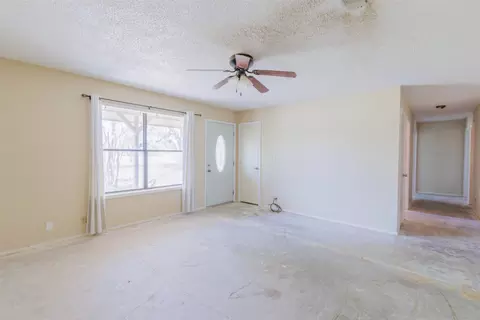 173 Pr 3425, Bridgeport, TX 76426 photo 4