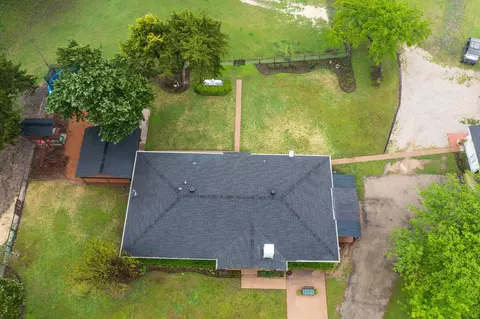 1302 Wilson Rd, Lancaster, TX 75146 photo 2