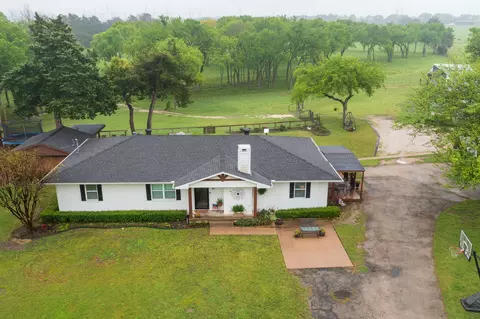 1302 Wilson Rd, Lancaster, TX 75146