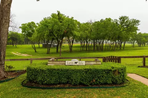 1302 Wilson Rd, Lancaster, TX 75146 photo 13