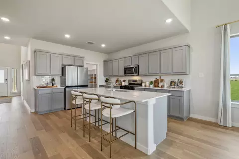 Kitchen - 424 Marsh Dr, Lavon, TX 75166 photo 1 of 2
