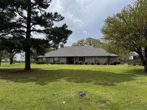 2435 NE 36th St, Paris, TX 75460
