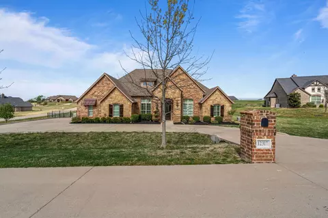 12317 Bella Stelle Dr, Fort Worth, TX 76126