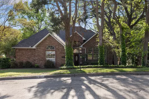 110 Sceptre Dr, Rockwall, TX 75032