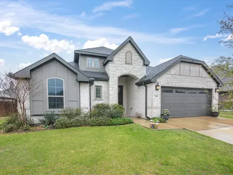 214 Lariat Trl, Waxahachie, TX 75165