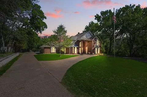 3602 Corn Valley Rd, Grand Prairie, TX 75052