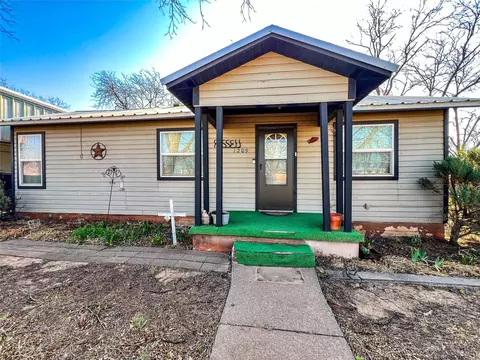 1209 Union Ave, Rule, TX 79547