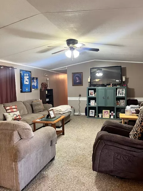 306 N Leon St, Gustine, TX 76455 photo 6