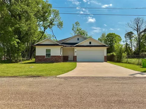 117 Deep Cove Dr, Trinidad, TX 75163